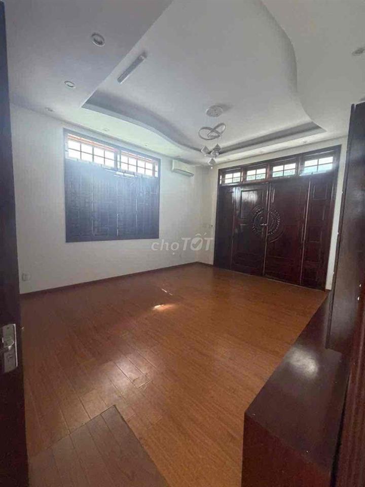 Cho thuê biệt thự