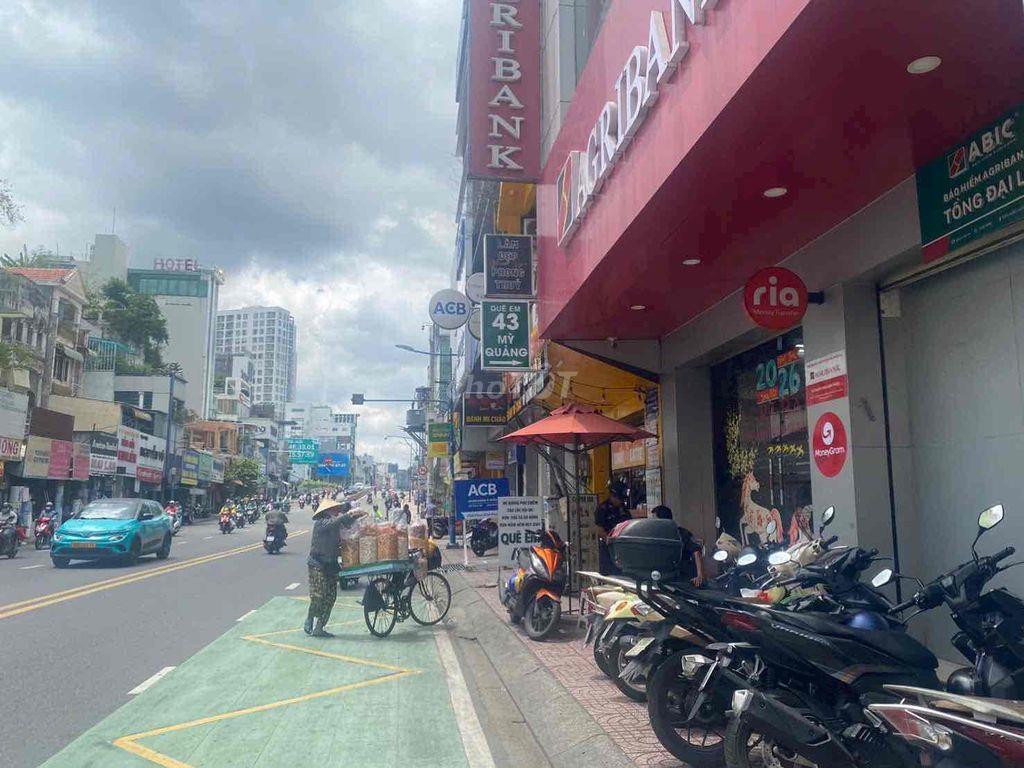 Bán nhà trung tâm Phú Nhuận, giáp Quận 1 & Quận 3