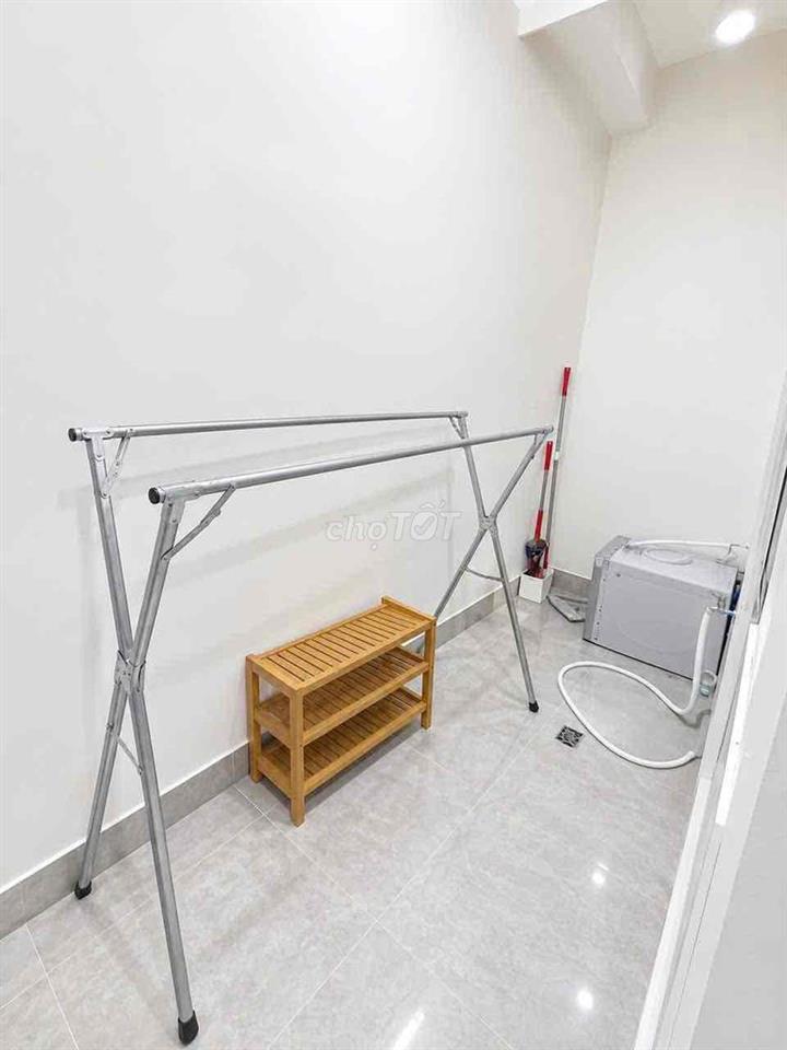 PHÒNG TRỌ QUẬN 7 – FULL NỘI THẤT, CÓ SÂN SAU