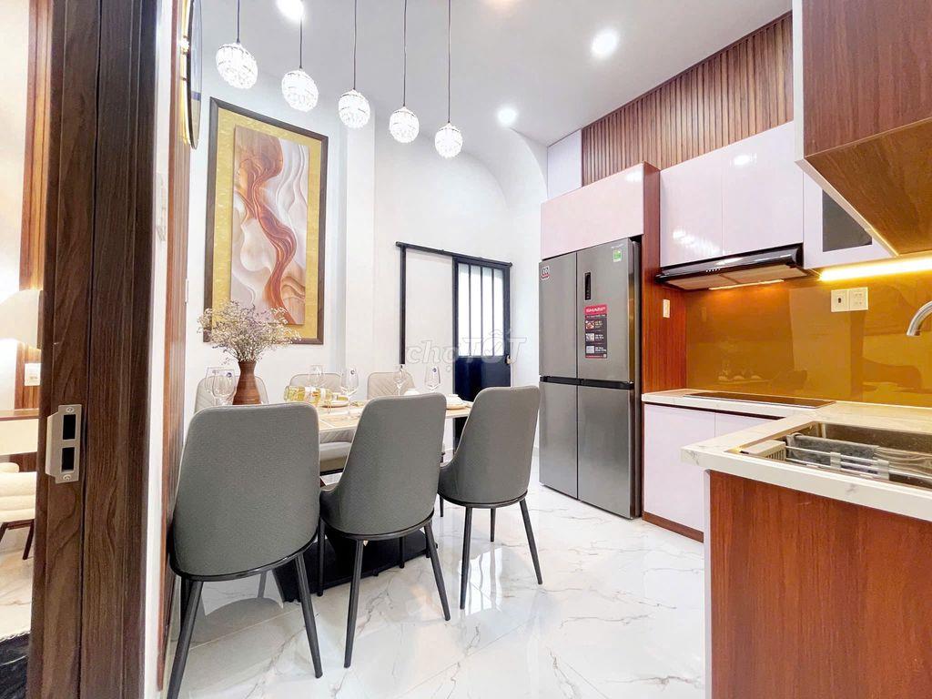 Nhà mới đẹp - Full Nội Thất. Phan Đình Phùng. 52m vuông 4 tầng