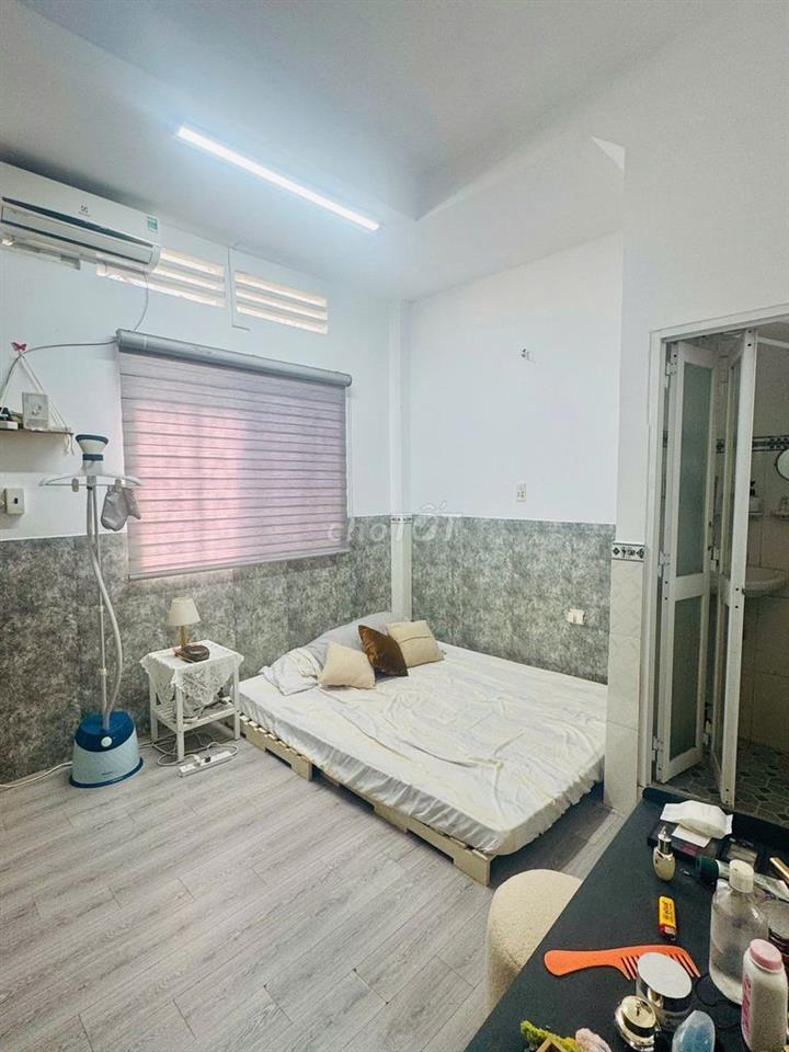 Bán nhà sát mặt tiền đường Trần Khắc Chân, Q.1. 3 tầng. 5.x tỷ