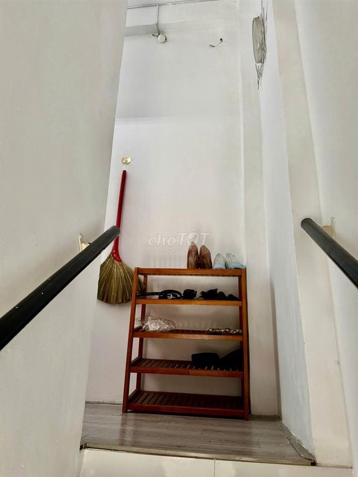 Bán nhà sát mặt tiền đường Trần Khắc Chân, Q.1. 3 tầng. 5.x tỷ