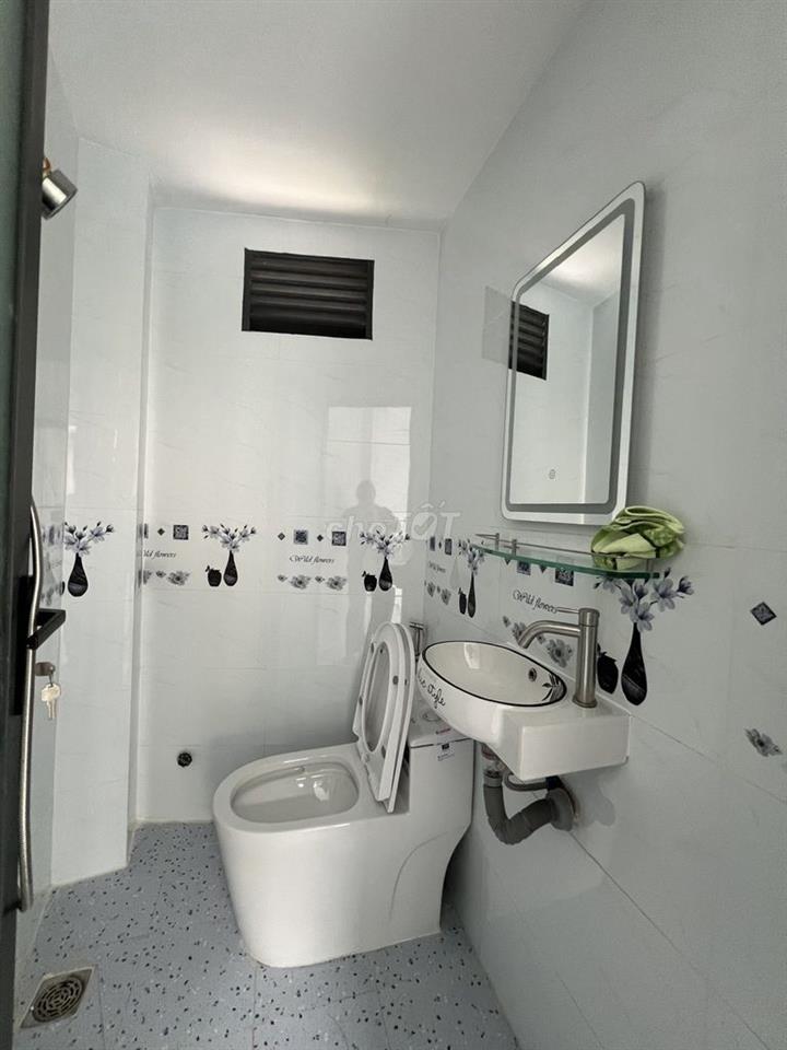 Mặt Tiền Kinh Doanh – Số 39 Phạm Viết Chánh, P.NCT, Q.1