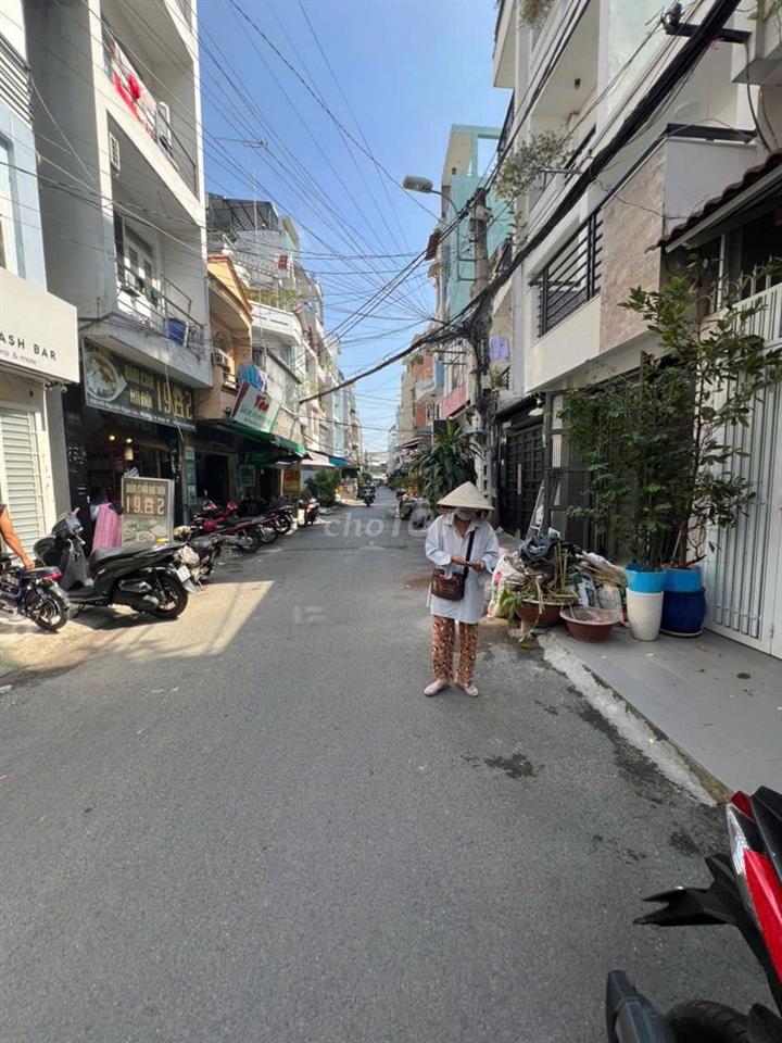 BÁN GẤP NHÀ HẺM XE HƠI 8M – QUẬN 10 – 65M VUÔNG ĐẤT