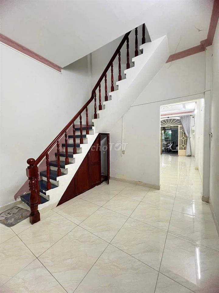 Bán nhà hẻm ba gác. Nguyễn Phúc Chu, P.Tân Sơn. 50m. Giá chỉ : 4.3 tỷ