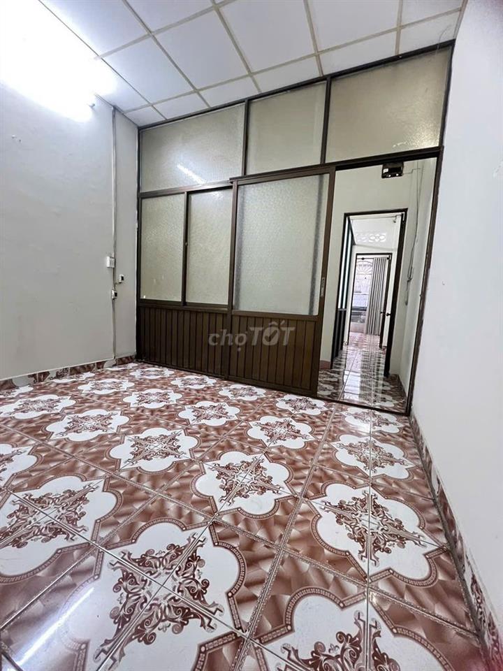 Bán nhà hẻm ba gác. Nguyễn Phúc Chu, P.Tân Sơn. 50m. Giá chỉ : 4.3 tỷ