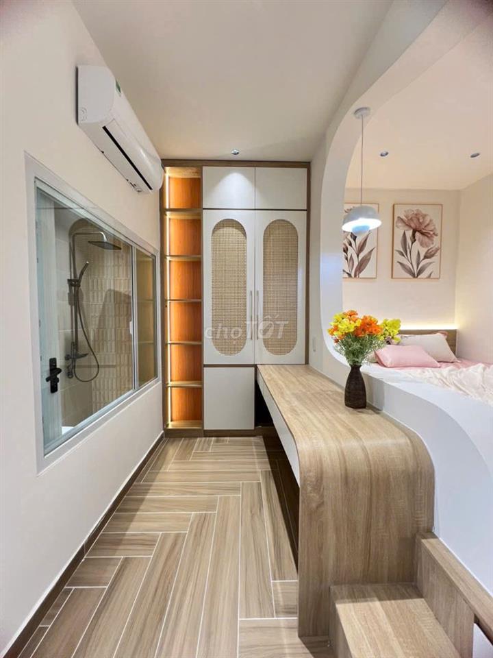 Hẻm Xe Hơi. Nhà mới 100%. Full nội thất cao cấp. 50m² đất.