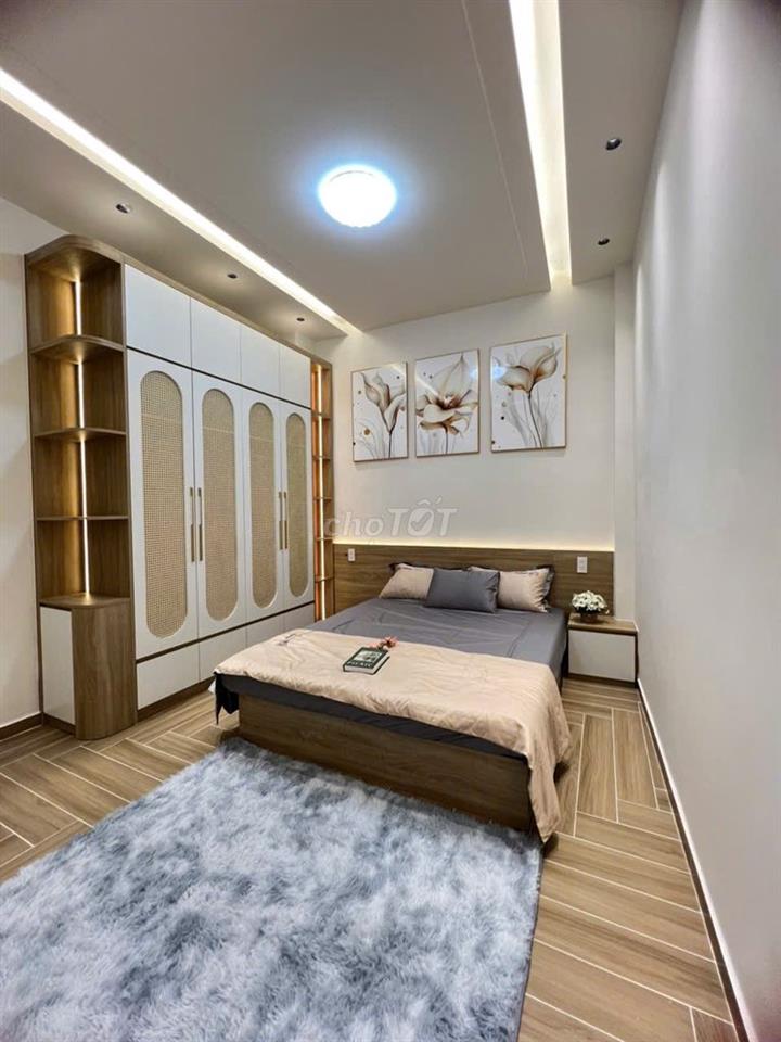 Hẻm Xe Hơi. Nhà mới 100%. Full nội thất cao cấp. 50m² đất.