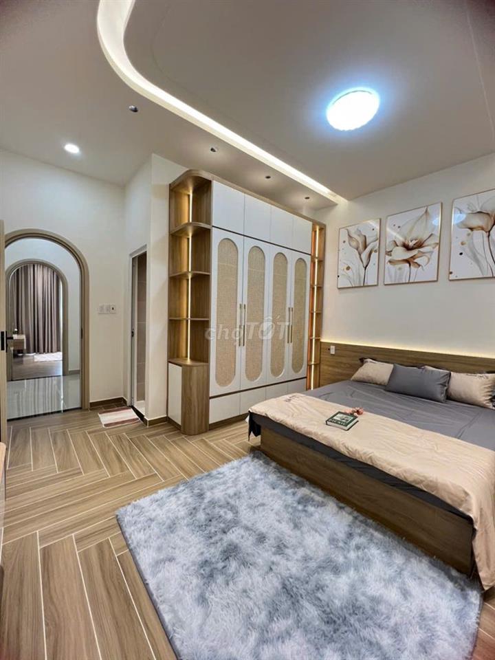 Hẻm Xe Hơi. Nhà mới 100%. Full nội thất cao cấp. 50m² đất.