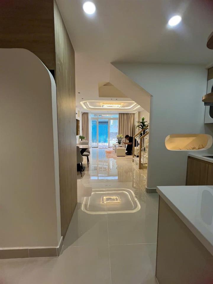 Hẻm Xe Hơi. Nhà mới 100%. Full nội thất cao cấp. 50m² đất.