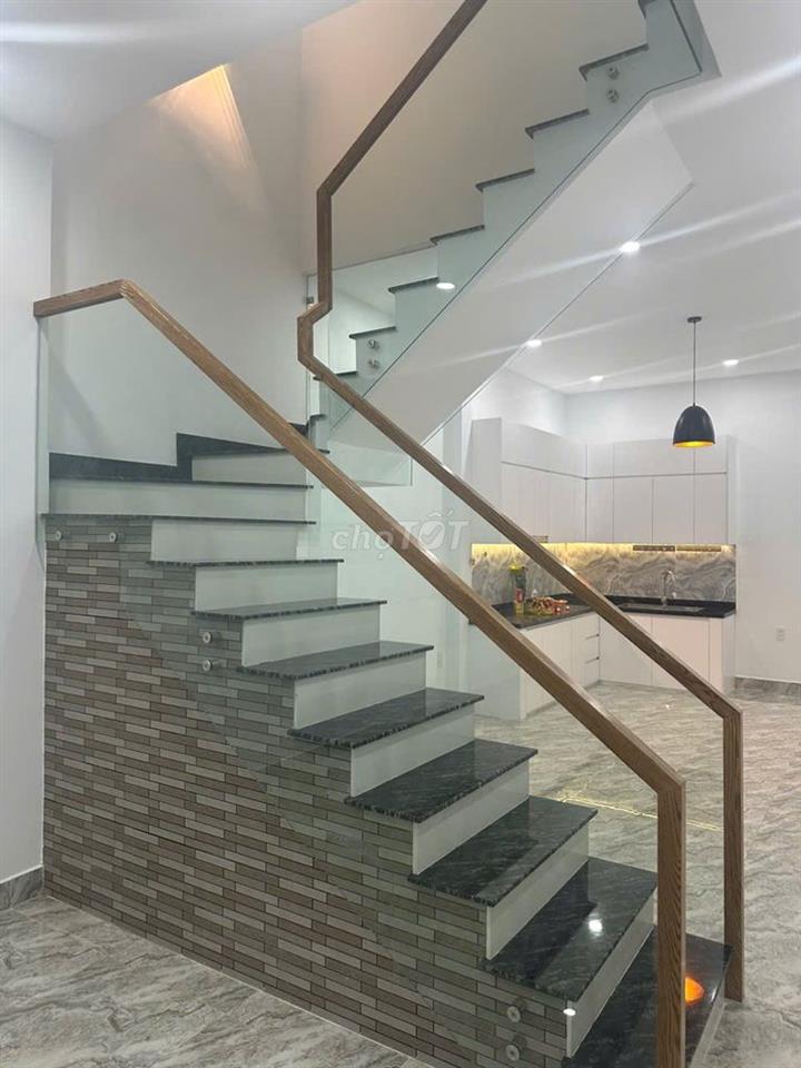 Bán nhà mới đẹp Hẻm Xe Hơi - Lê Văn Phan, Tân Phú. 68m vuông.