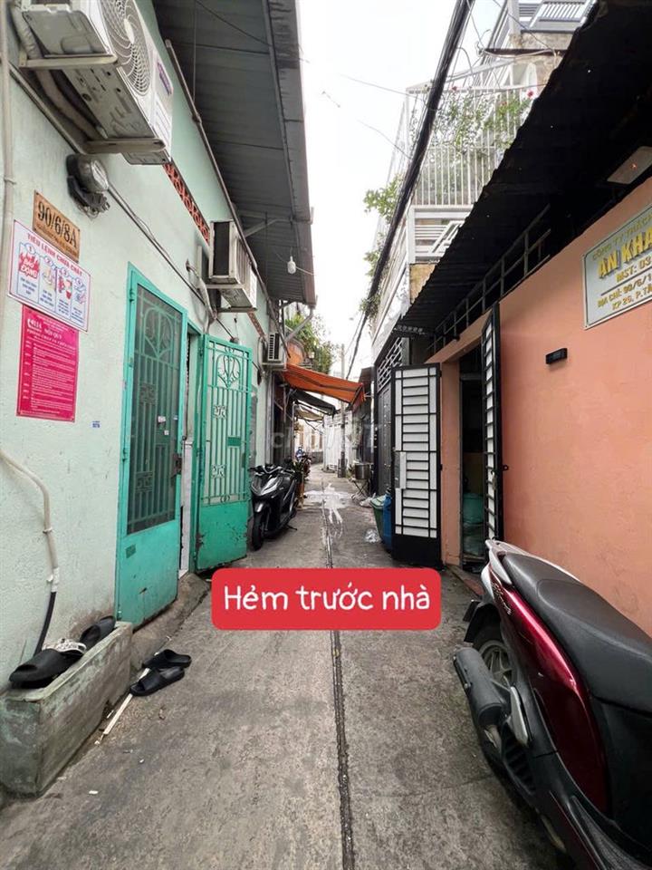 Nhà hẻm ba gác đường Nguyễn Phúc Chu. 4.65m x 25m. DT đất 117m.