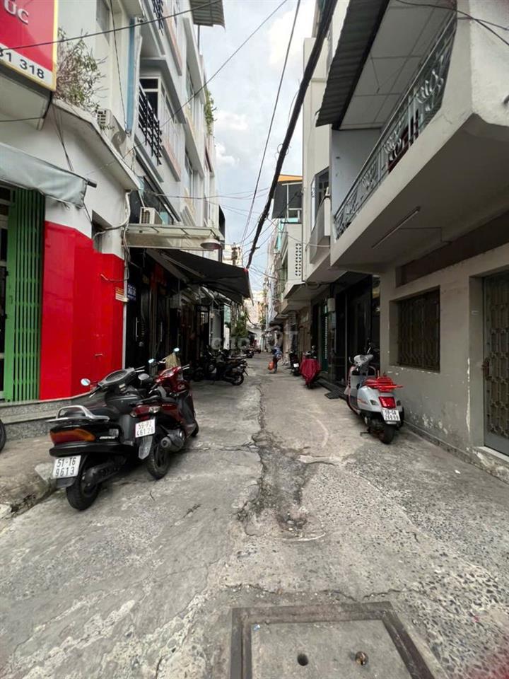 Cho thuê nhà mới đẹp 4 tầng Xe Hơi - Hẻm 565 Nguyễn Trãi, P.7, Q.5