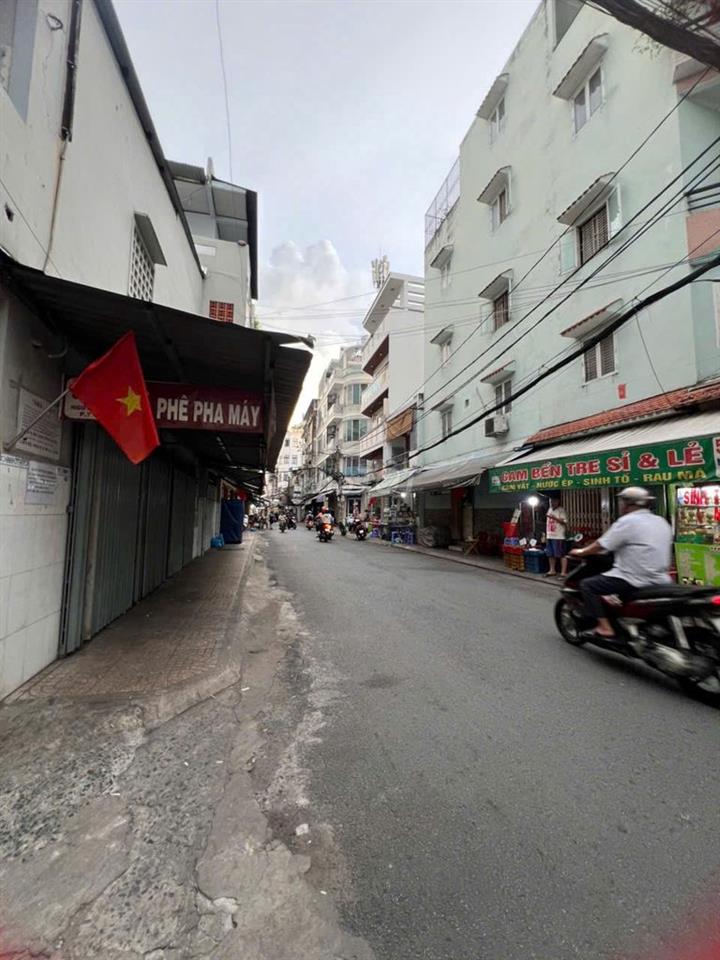 Cho thuê nhà mới đẹp 4 tầng Xe Hơi - Hẻm 565 Nguyễn Trãi, P.7, Q.5