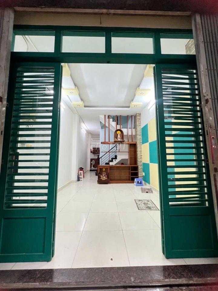 Cho thuê nhà mới đẹp 4 tầng Xe Hơi - Hẻm 565 Nguyễn Trãi, P.7, Q.5
