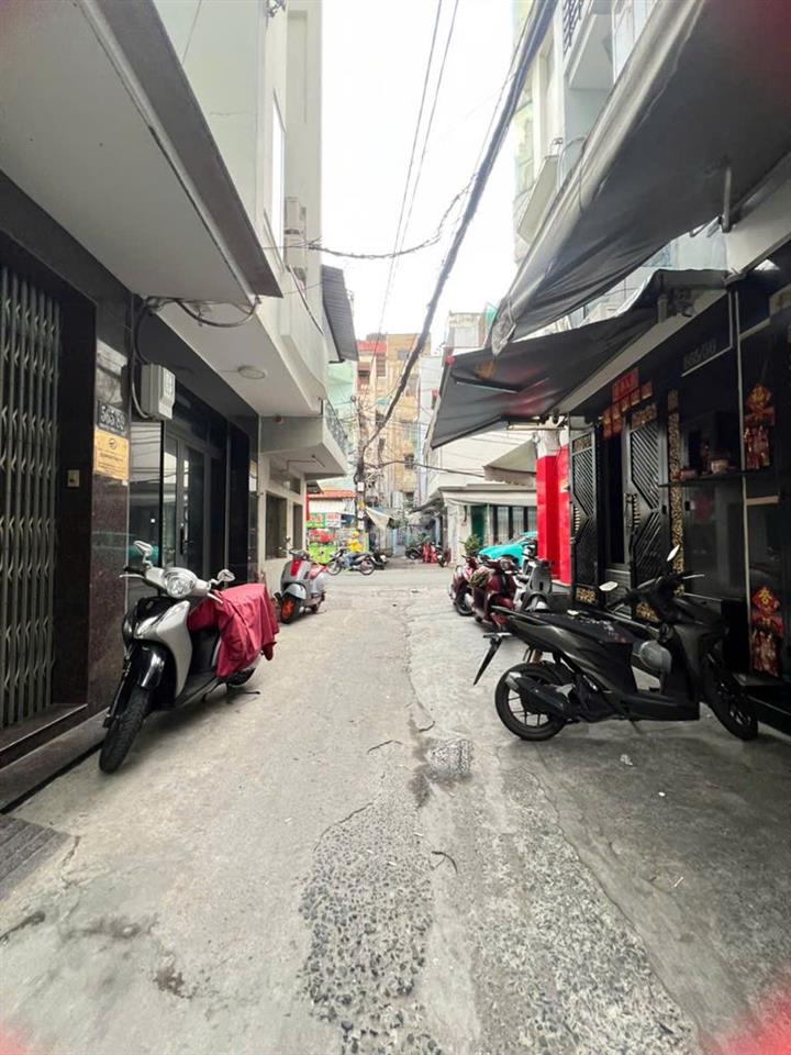 Cho thuê nhà mới đẹp 4 tầng Xe Hơi - Hẻm 565 Nguyễn Trãi, P.7, Q.5