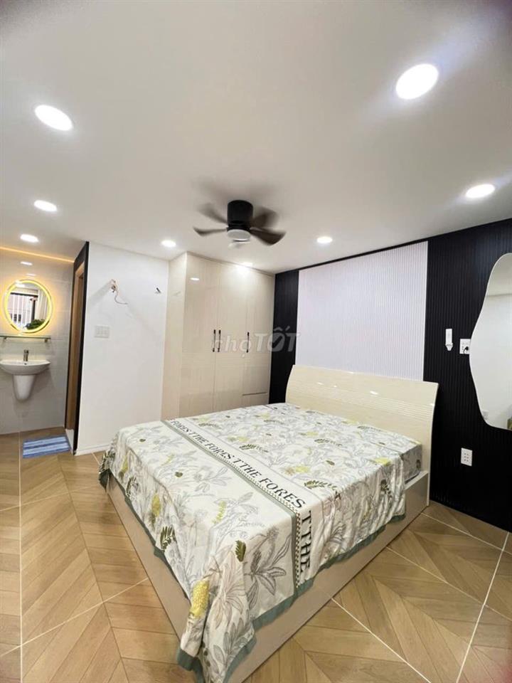 Bán nhà 4 tầng mới đẹp. Full nội thất. 23.3m2. Quận 1. Giá chỉ 4,5 tỷ
