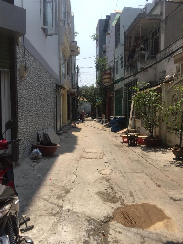 Bán nhà cấp 4 tiện xây mới. 45m vuông. Quận 10