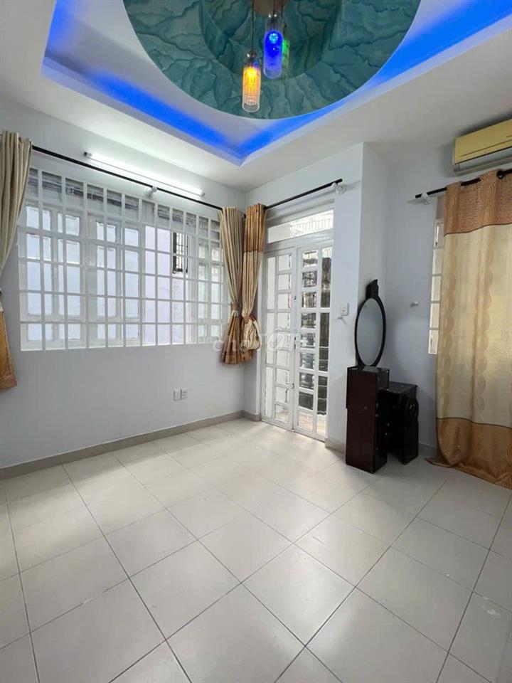 Bán nhà góc 2MT - Nguyễn Duy Dương. 4 tầng mới đẹp. 3,8m x 7,5m. 28,5m