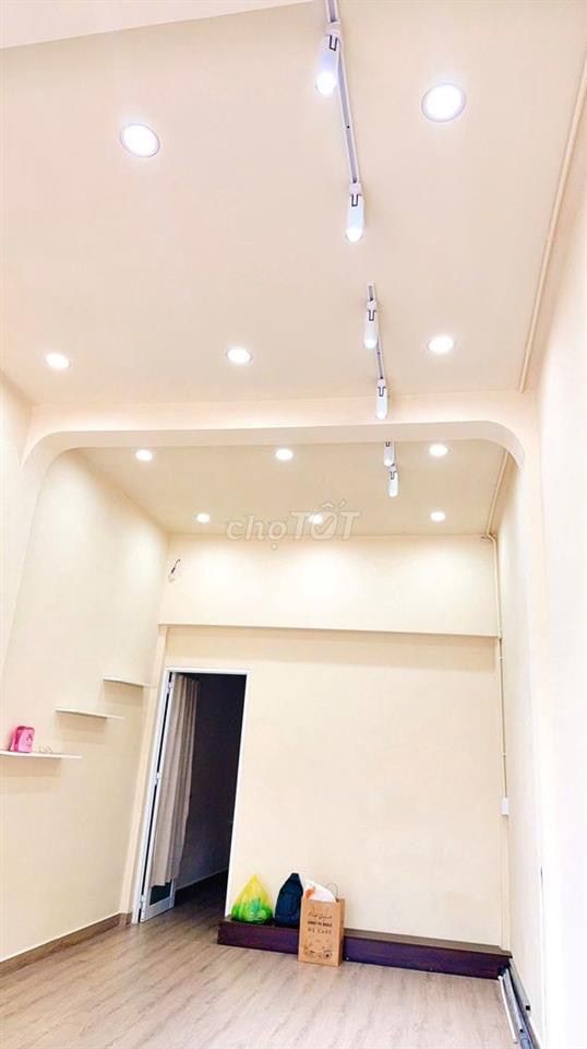 Cho thuê nhà MTKD đường Nhật Tảo, P.Diên Hồng.
