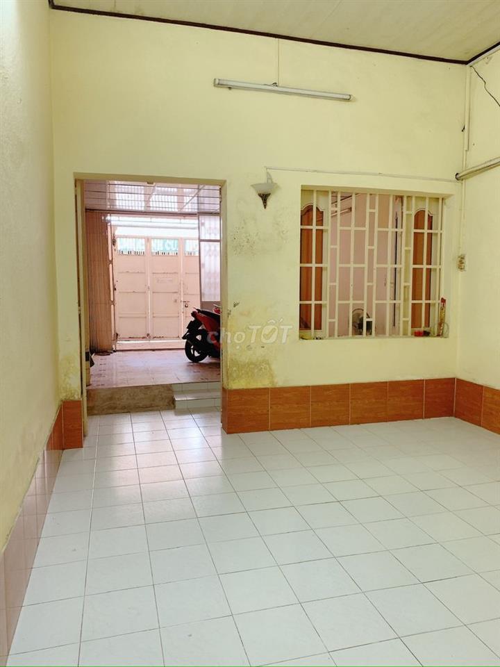 Hẻm Xe Hơi. Nhà cấp 4. Quận 10. mới 100%. 70m² đất. Giá bán 180tr/m