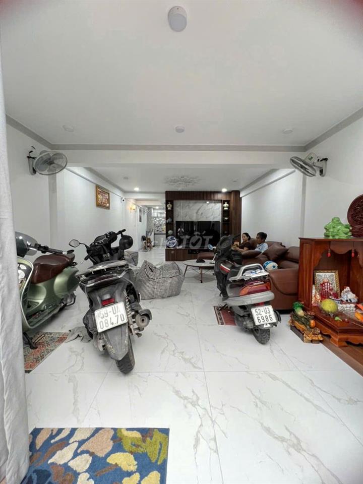Nhà mới đẹp 100m² đất. Hẻm Xe Hơi sát chợ Tân Bình giáp Quận 10