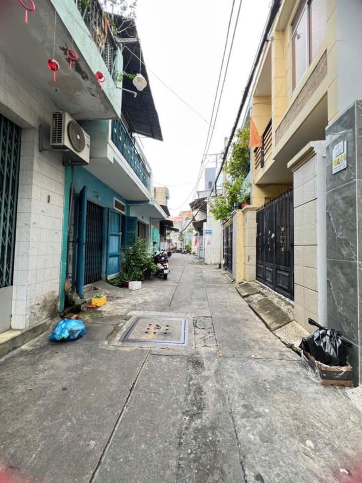Nhà mới đẹp 100m² đất. Hẻm Xe Hơi sát chợ Tân Bình giáp Quận 10