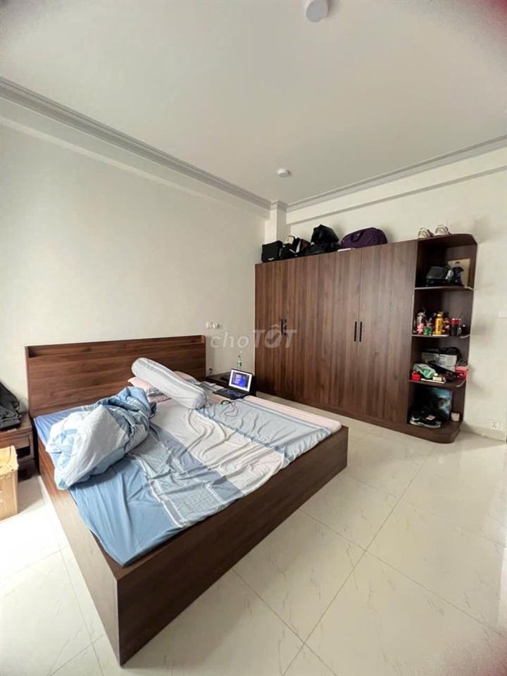 Nhà mới đẹp 100m² đất. Hẻm Xe Hơi sát chợ Tân Bình giáp Quận 10