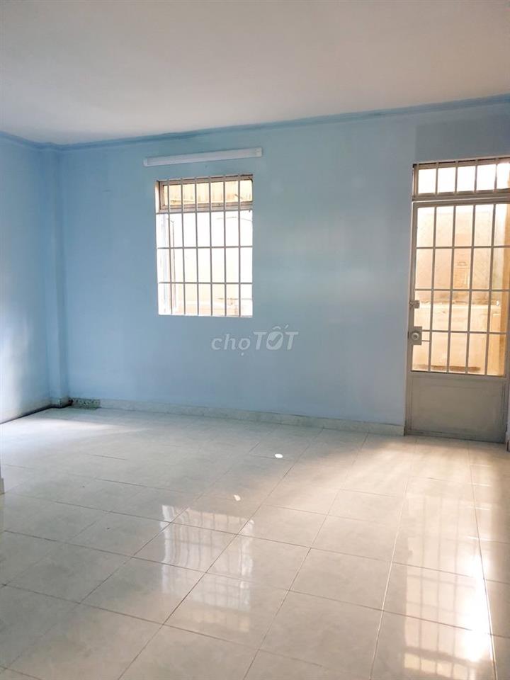 Cho thuê nhà Nguyên Căn - Mặt Tiền Bắc Hải. Kinh doanh tự do.