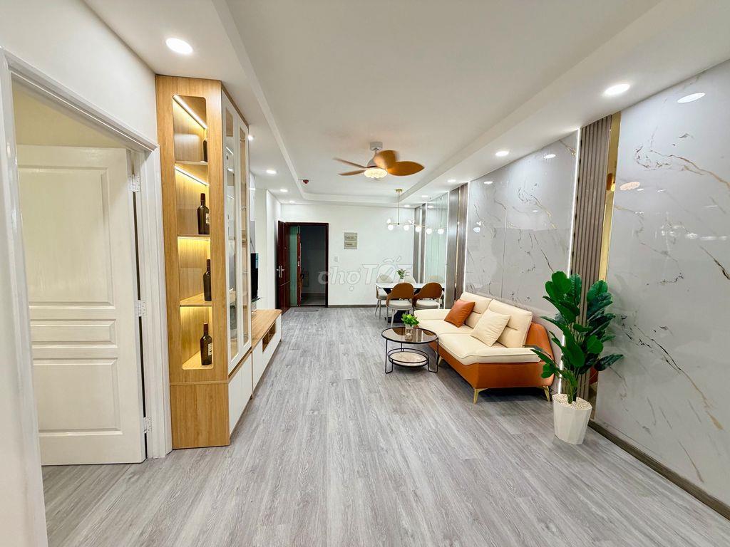 Chung cư Lotus lầu cao. 71m. Full Nội Thất mới đẹp 100%. Chỉ 3,68 tỷ