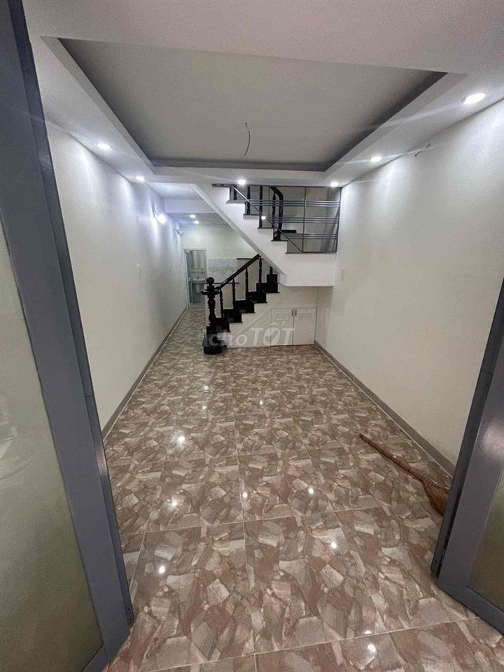 BÁN NHÀ HẺM 4M TRÂN HƯNG ĐẠO Q1 DT 3.2 x 10 32m2 3 TẦNG GIÁ 7 TỶ TL
