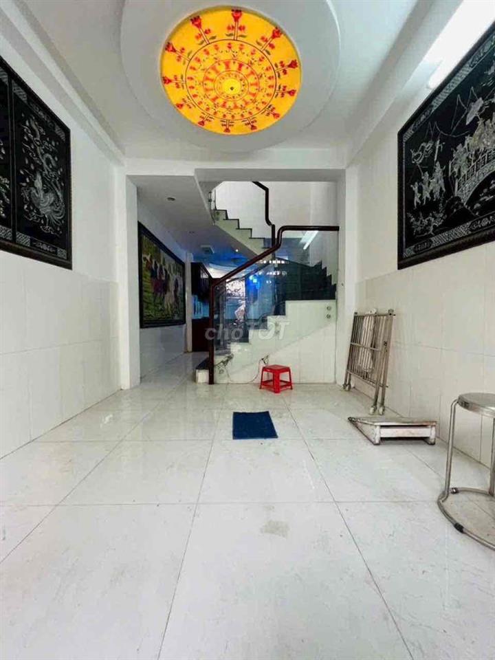 BÁN NHÀ HẺM 4M CMT8 QUẬN 10 DT 3.15 x 13.5 40m2 5 TẦNG GIÁ 7.5 TỶ TL