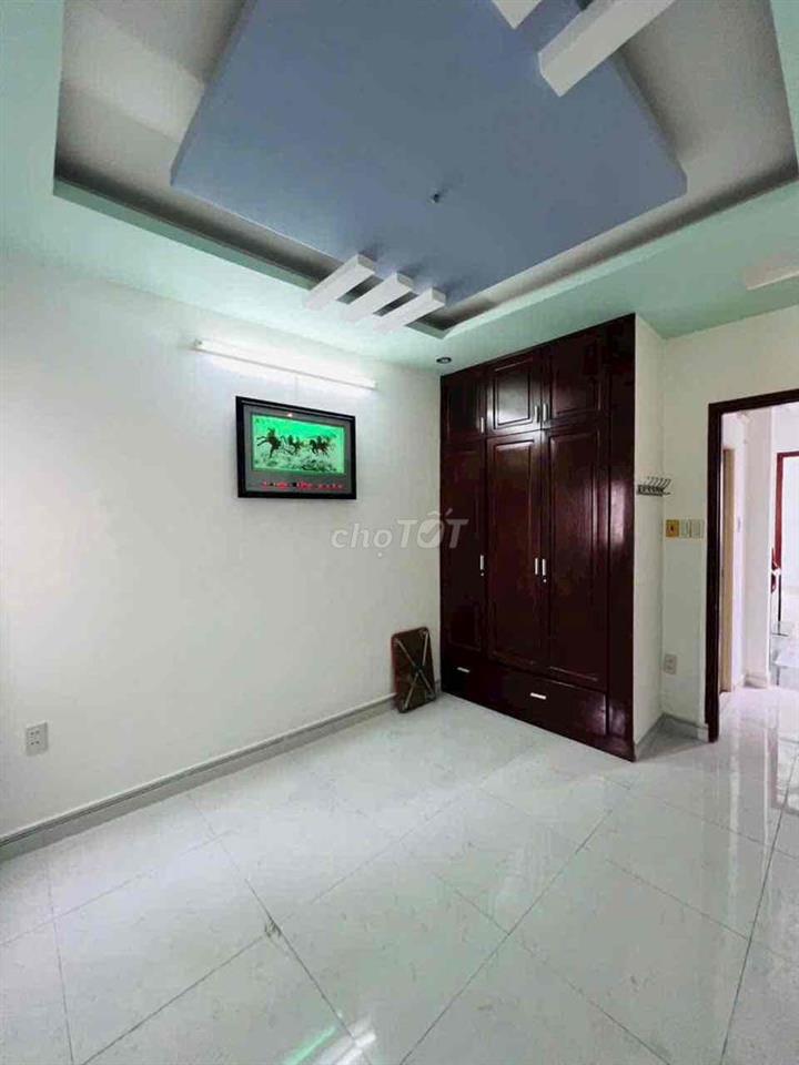 BÁN NHÀ HẺM 4M CMT8 QUẬN 10 DT 3.15 x 13.5 40m2 5 TẦNG GIÁ 7.5 TỶ TL