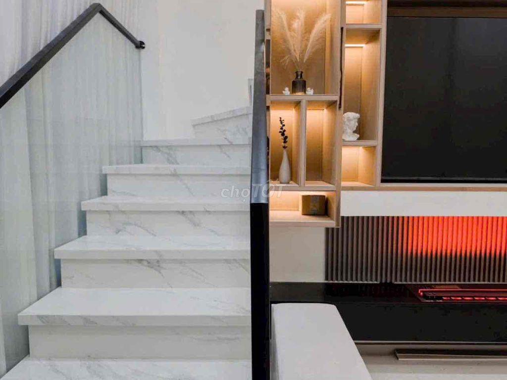 BÁN NHÀ HẺM 3M HOÀNG SA QUẬN 3 DT 3.7x9 35m2 4 TẦNG GIÁ 8.5 TỶ TL