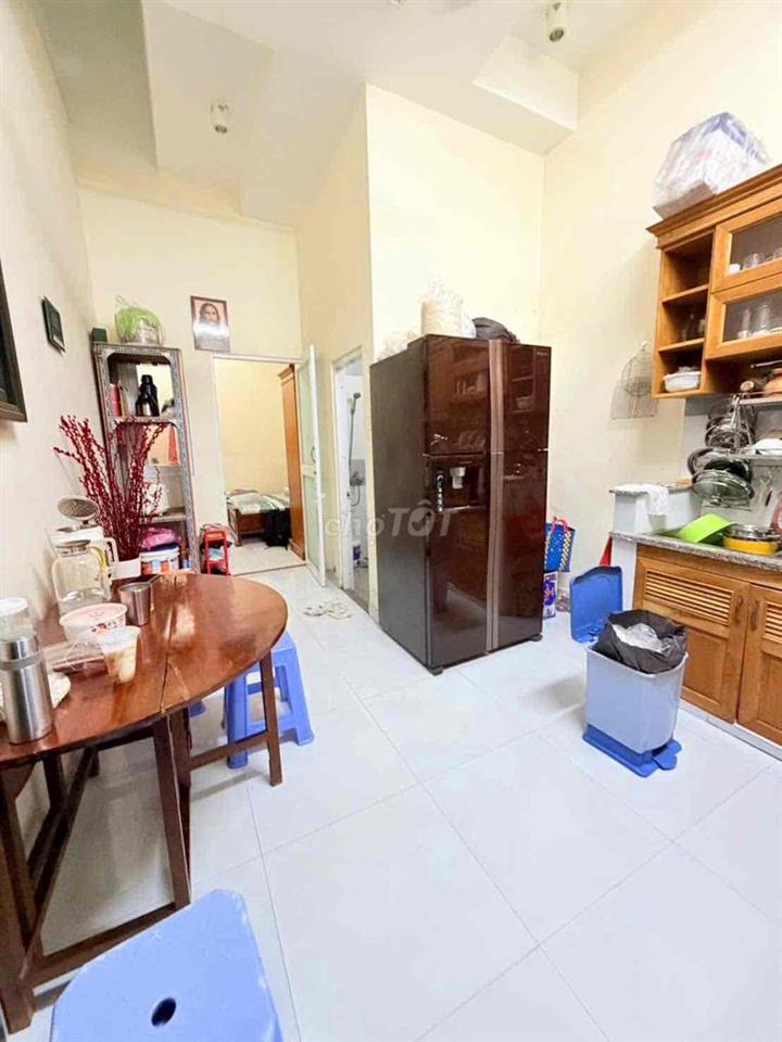 BÁN NHÀ HẺM 4M CMT8 QUẬN 3 DT 3.4x16 53m2 5 TẦNG GIÁ 9 TỶ TL