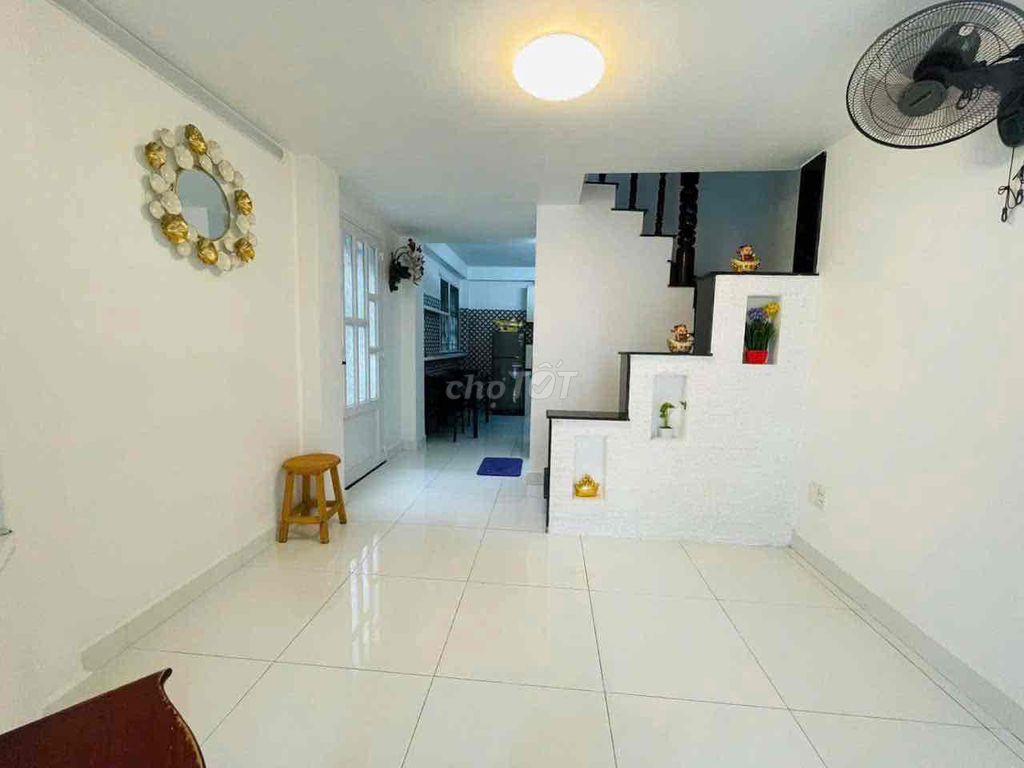 BÁN NHÀ HẺM 3M LÊ VĂN SỸ QUẬN 3 DT 3.6 x 10 36m 5 TẦNG GIÁ 8.7 TỶ TL