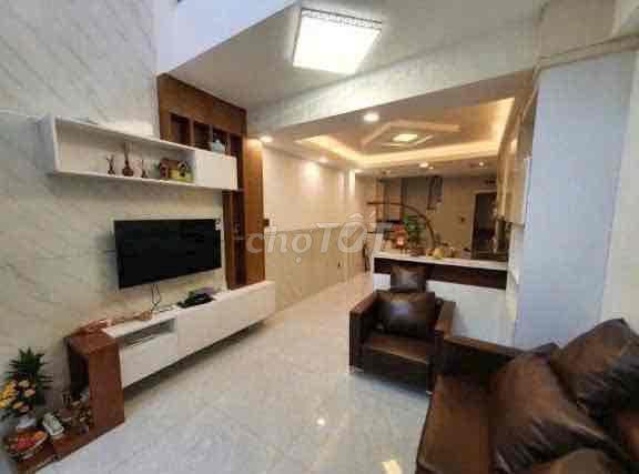 BÁN NHÀ HẺM 4M HUỲNH TỊNH CỦA Q3 DT 3.5 x 10 35m2 5 TẦNG GIÁ 9.2 TỶ TL