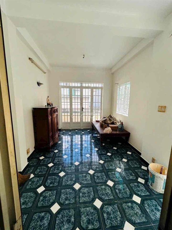 BÁN NHÀ HẺM 4M LÝ CHÍNH THẮNG Q3 DT 3.4 x 10 34m2 5 TẦNG GIÁ 7.4 TỶ TL