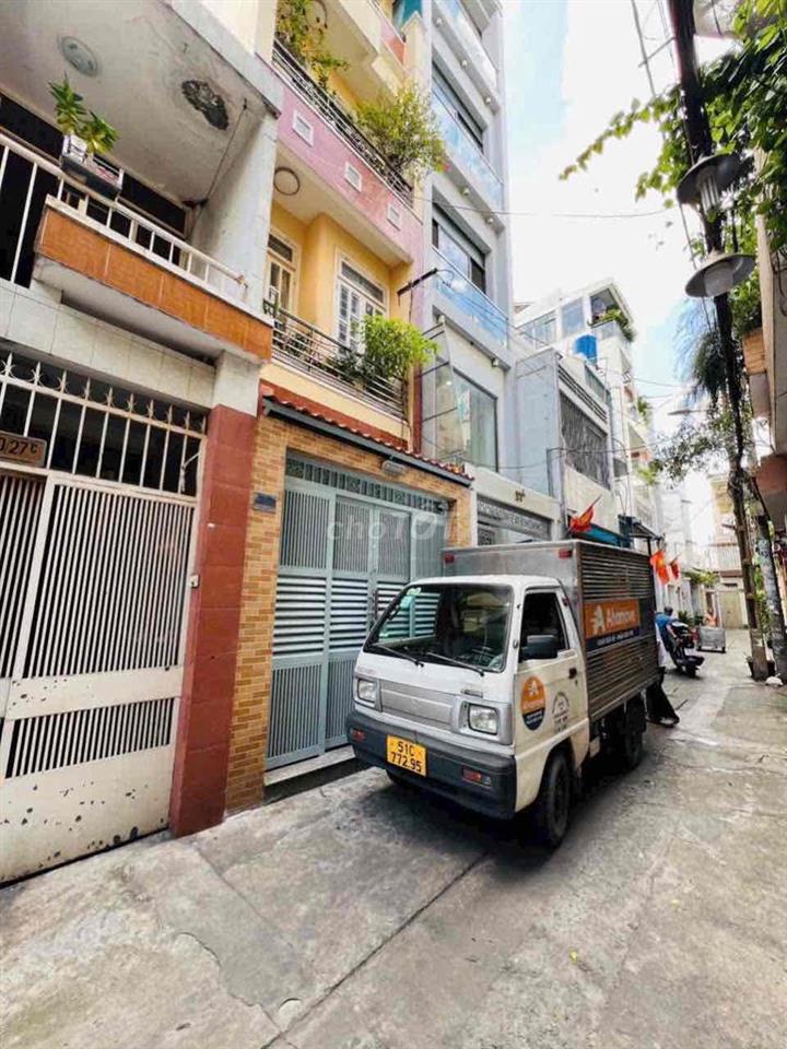 BÁN NHÀ HẺM 4M CMT8 QUẬN 3 DT 3.2 x 12 33m2 5 TẦNG GIÁ 8.9 TỶ TL