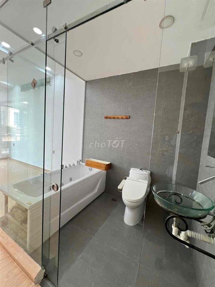BÁN NHÀ HẺM 4M CMT8 QUẬN 3 DT 3.2 x 12 33m2 5 TẦNG GIÁ 8.9 TỶ TL