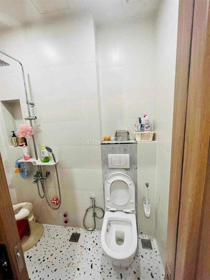 BÁN NHÀ HẼM XE HƠI NGUYỄN ĐÌNH CHIỄU Q3 DT 3.5 x 10 35m2 5 TẦNG 10.9 T
