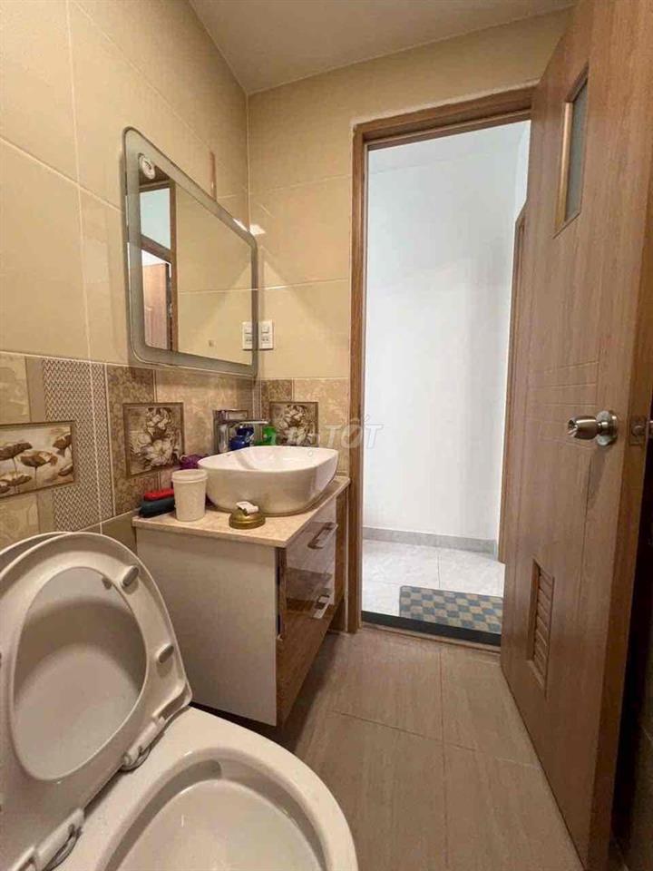 BÁN NHÀ HẺM XE HƠI TRẦN PHÚ P4 Q5 DT 3.5 x 10 35m2 3 TẦNG GIÁ 8.5 TỶ