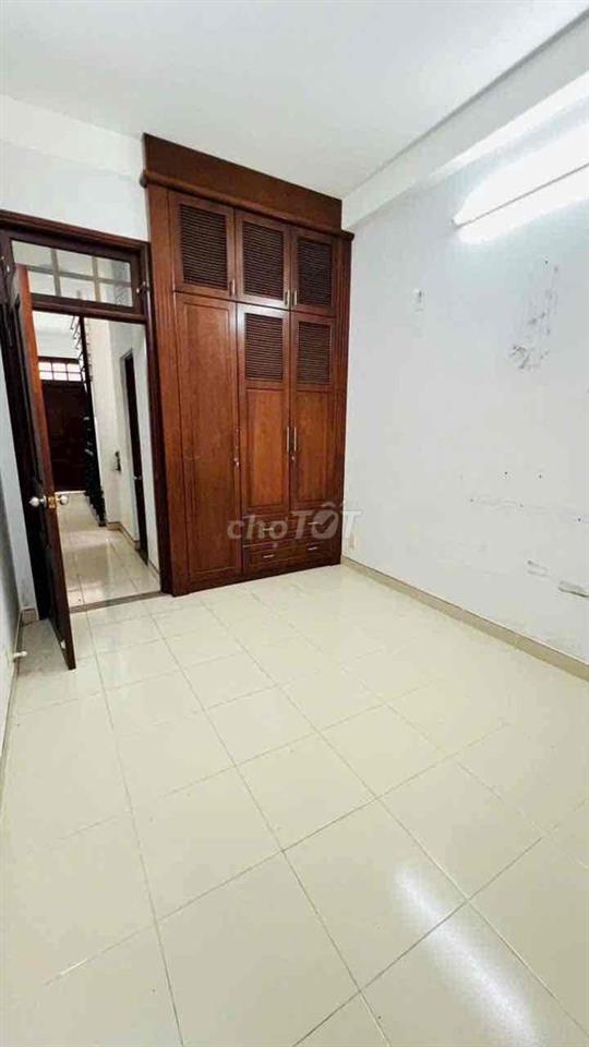 BÁN NHÀ HẺM 4M LÝ CHÍNH THẮNG QUẬN 3 DT 3 x 16.5m 4 TẦNG GIÁ 9.1 TỶ TL