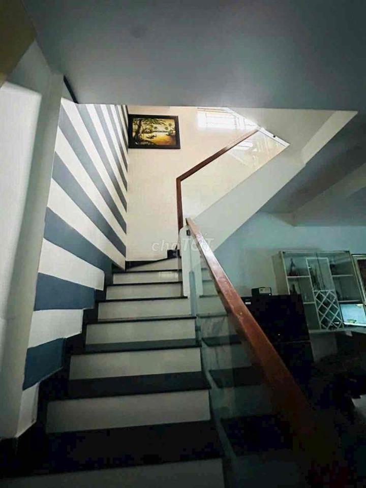 BÁN NHÀ SƯ VẠN HẠNH QUẬN 10 DT 8.6 x 6 52m2 GIÁ 7.9 TỶ THƯỢNG LƯỢNG