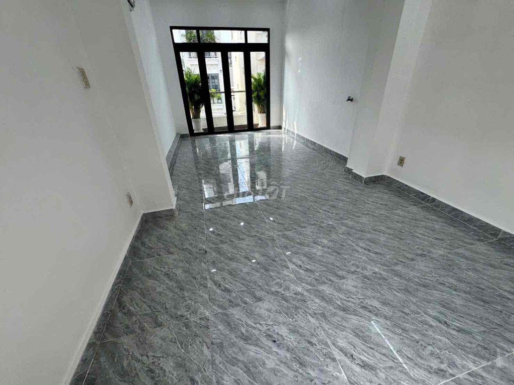 BÁN NHÀ MẶT TIỀN PHAN VĂN TRỊ P2 Q5 DT 3.1 x 10 5 TẦNG GIÁ 12.5 TỶ TL