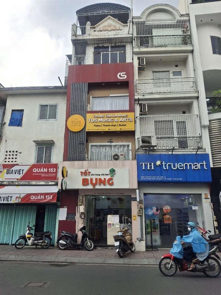 nhà mặt tiền đường,4 tầng giá 9,8ty có thương lượng 