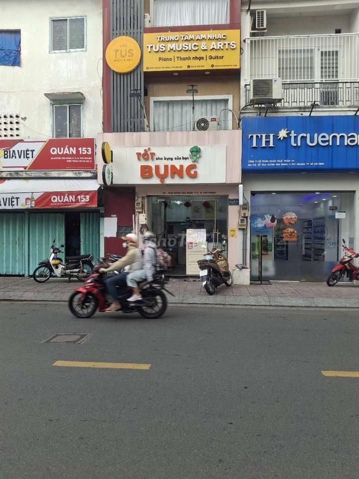 cho thuê nhà mặt tiền đường Huỳnh Văn bánh 4 tầng, sân thượng 