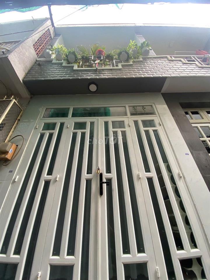 NHÀ ĐẸP LÊ HỒNG PHONG Q.10- ĐẤT NỞ HẬU- CHỦ THIỆN CHÍ- VÀI BƯỚC RA MT