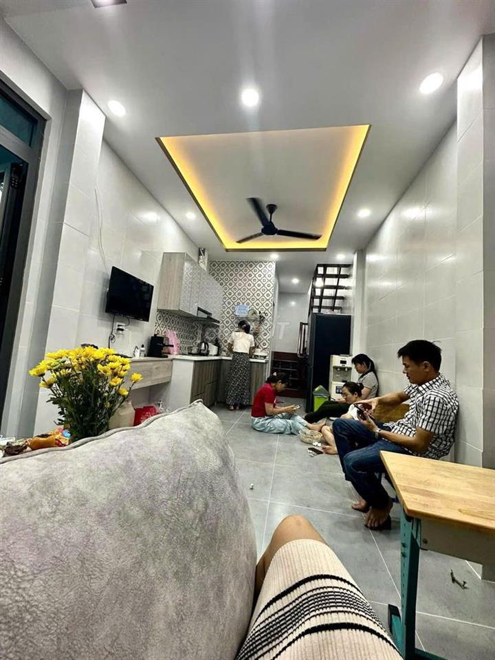 NHÀ ĐẸP CMT8 Q.10- TUYẾN METRO 2- HẺM 3M5, ĐẤT NỞ HẬU- FULL NỘI THẤT