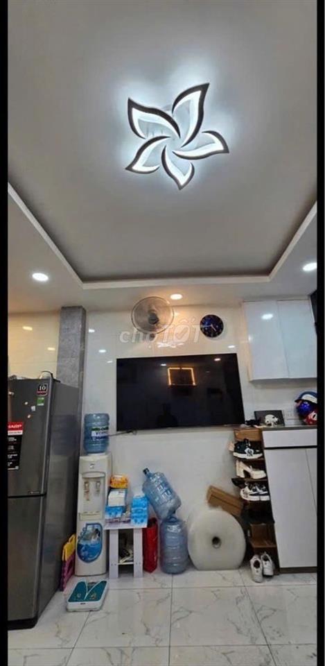 NHÀ ĐẸP 4 TẦNG NGAY CƯ XÁ LỮ GIA- KHU VIP Q.11- SÀN BTCT- 20M RA MT
